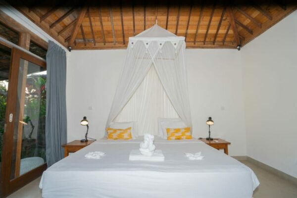 Nirmala Villa (Tipe Kamar Deluxe Double Room) (1)