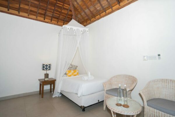 Nirmala Villa (tipe Kamar Twin Room) (1)
