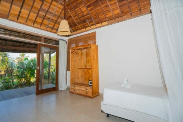 Nirmala Villa (tipe Kamar Twin Room) (6)