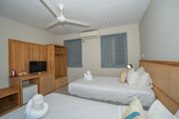 twin bedroom 1-min (1)